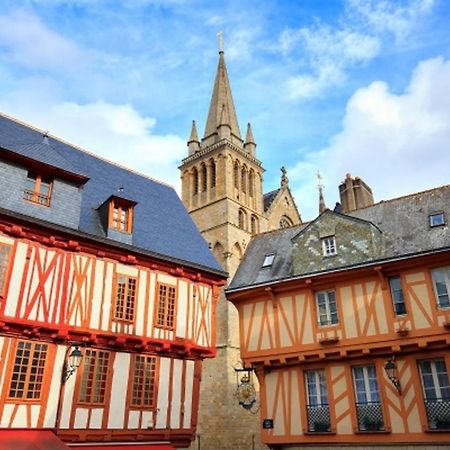 Studio Tout Confort Avec Vue Cathedrale A St Patern Vannes-Centreアパートメント エクステリア 写真