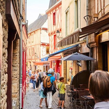 Studio Tout Confort Avec Vue Cathedrale A St Patern Vannes-Centreアパートメント エクステリア 写真